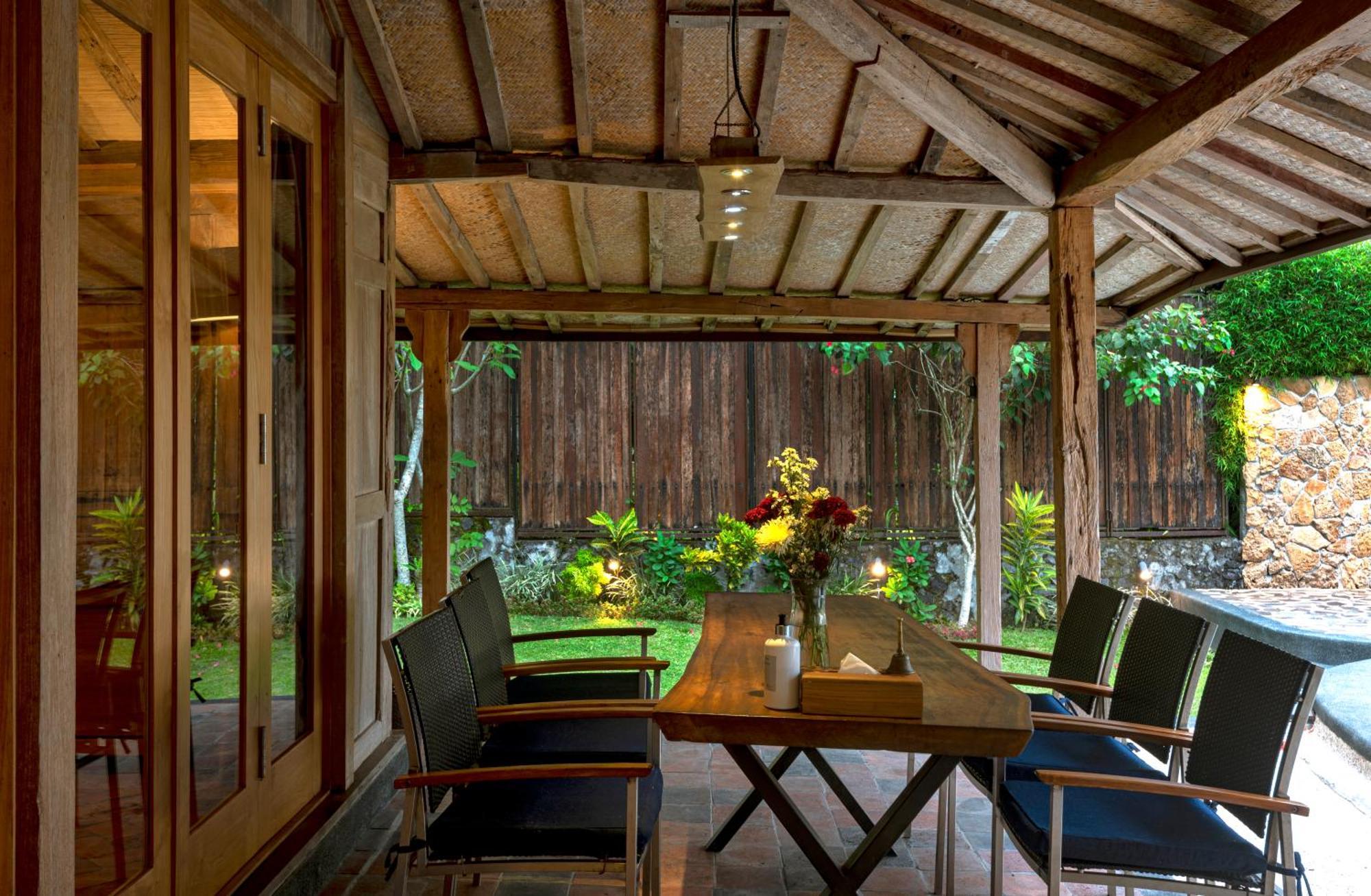Villa Blue Steps Yogyakarta Kültér fotó